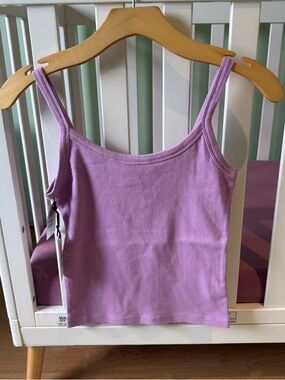 Aritzia TNA Scoopneck Cami
